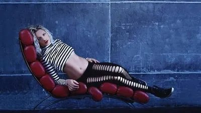 女司机把人撞成植物人 责任到底该谁承担