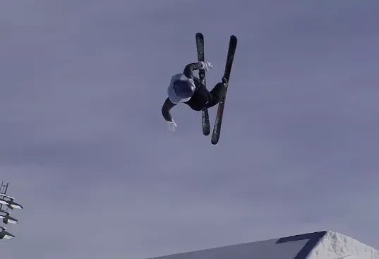 谷爱凌首秀出色,央视是如何称赞谷爱凌的?