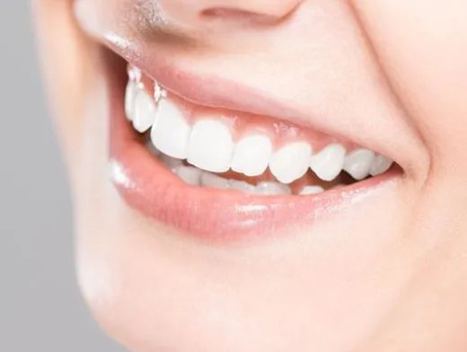 华山美容冠多少钱