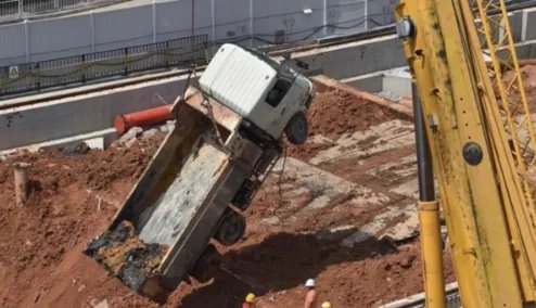 深圳地铁施工坍塌是什么原因导致的?