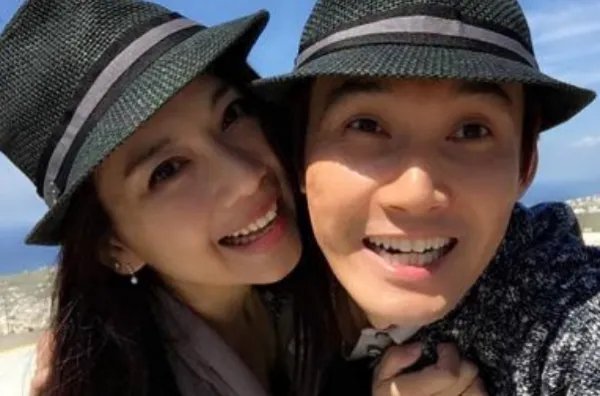 陈松伶与张铎的婚姻让人羡慕，他们最初是如何走到一起的？