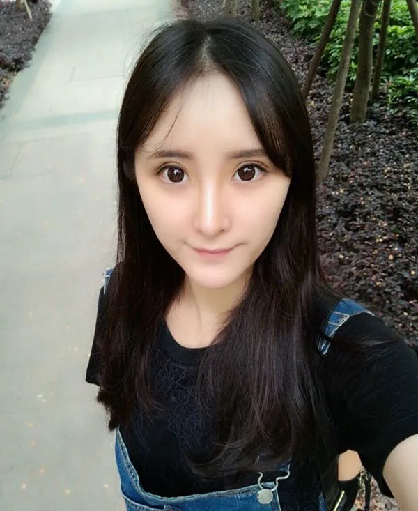 小杨幂赵越的资料照片 照着杨幂的模样去整的?