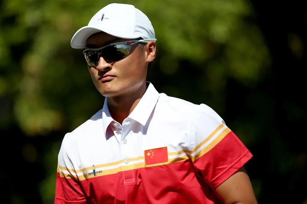 李昊桐晒合照自曝恋情了吗？