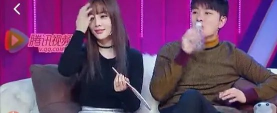 李小璐贾乃亮感情不好真的吗?