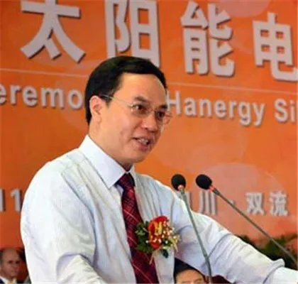 李河君老婆白宇照片及家庭背景 他的钱从哪里来