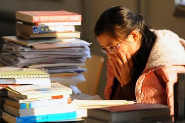 高考成绩公布前半个小时的时候,你在干嘛?