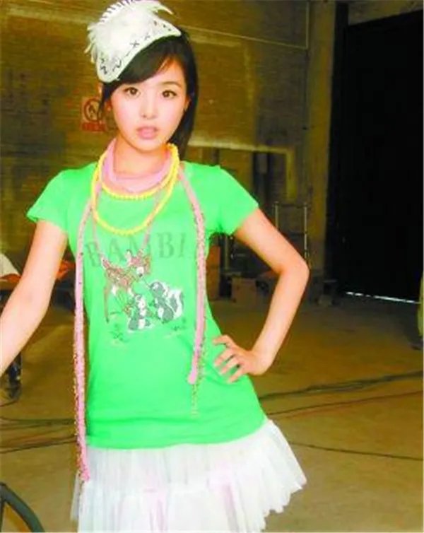 张含韵失业五年无人理现在怎么样了 张含韵算几线演员有多少资产