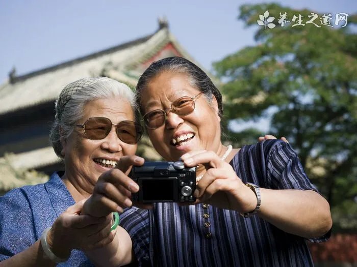 瘦女孩全身照好看到昏迷!不要伤害要瘦身!