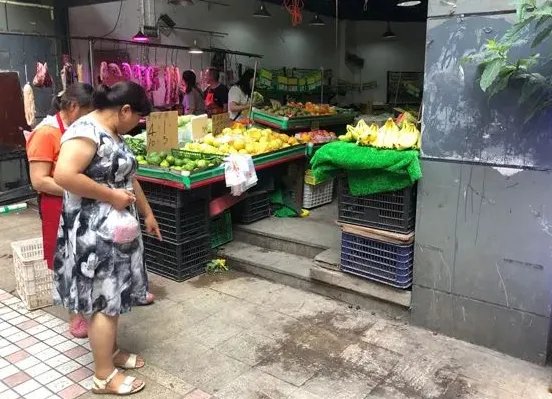 警方通报城管追打女商贩被砍伤说了什么？