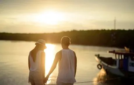 相亲相到了初恋,你会感到尴尬吗?