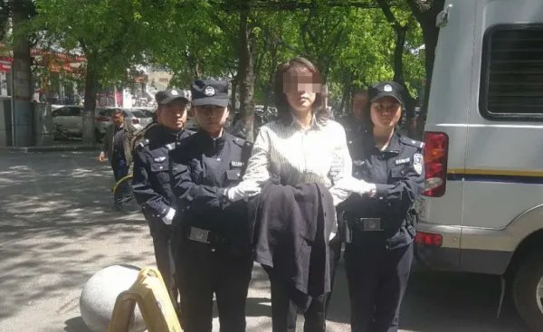 100元卖掉132平方米房子，怎么回事？