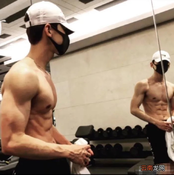 白敬亭想跟李现学撩妹 李现微博新浪微博