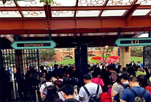 迪士尼允许自带食品