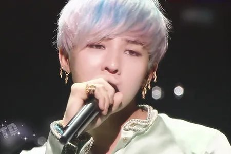 thank you权志龙贴心举动 被赞“体贴男”