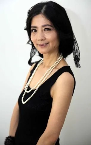 51岁女嘉宾牵手小17岁帅哥 非诚勿扰上演惊天逆袭