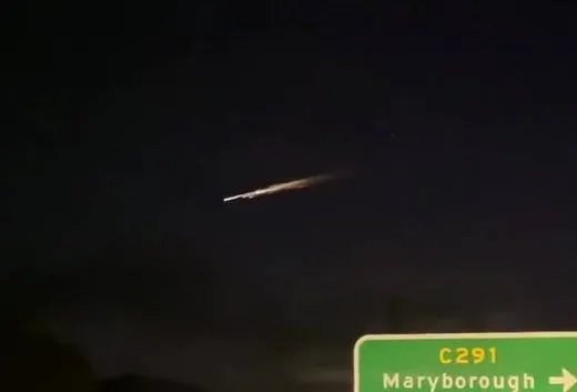 澳夜空不明火球