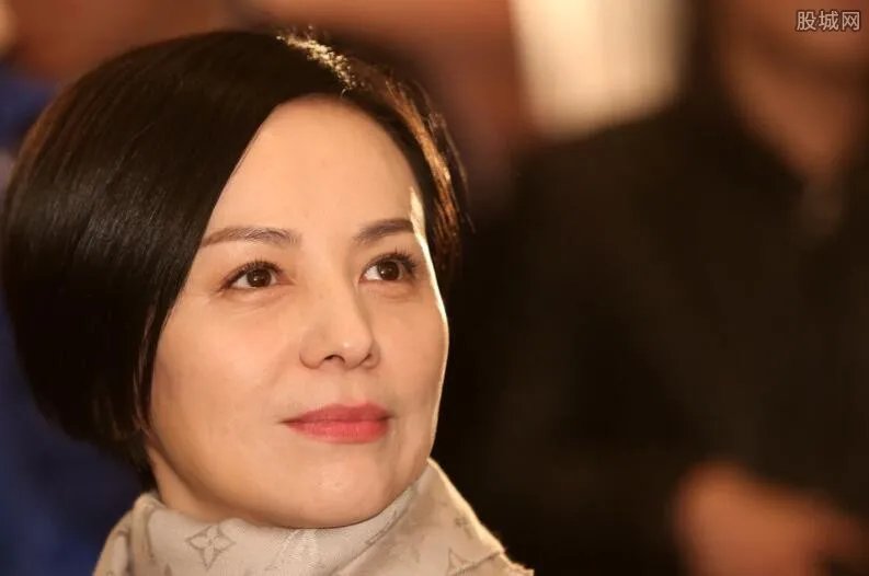 雪姨写真：大秀性感好身材令人看了流口水