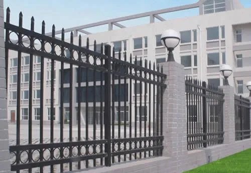 郑州一小区暴雨中倒下一堵墙,维修费129万,这个价格是否合理?