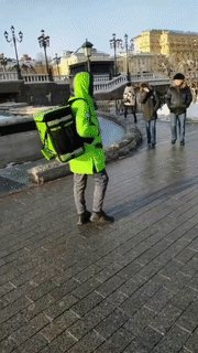 永远不要在俄罗斯叫外卖:咱叫饿了吗 他叫饿死了吗