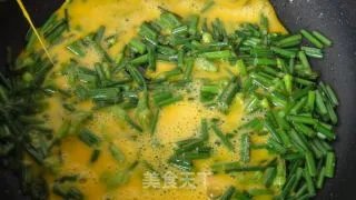 韭菜花炒鸡蛋