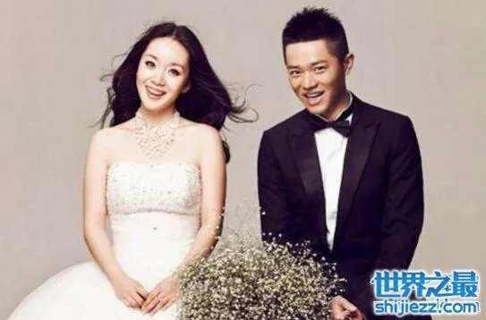 杨魏玲花和曾毅睡觉图片，两人都不是对方的菜 