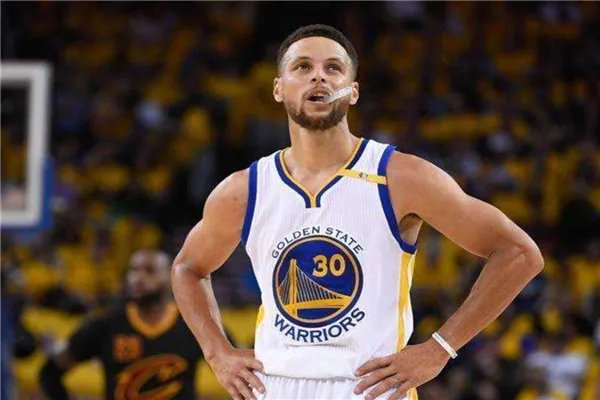 NBA单场三分记录 NBA单场三分最厉害的是谁