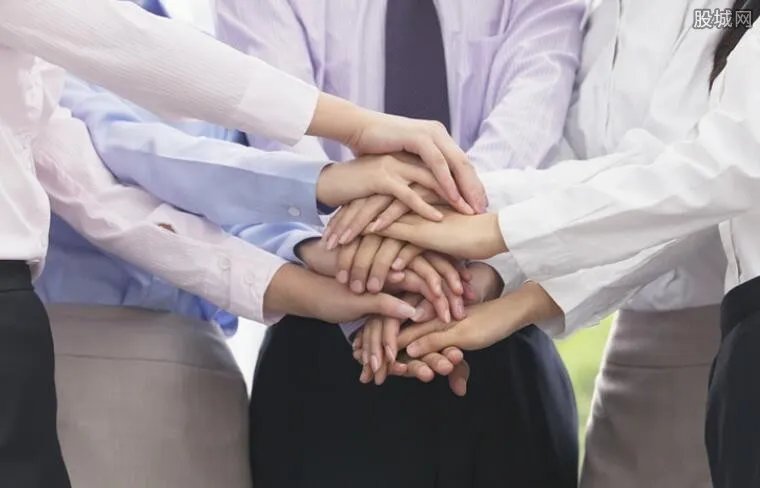 有多少企业与赵薇相关？ 背后商业帝国何去何从