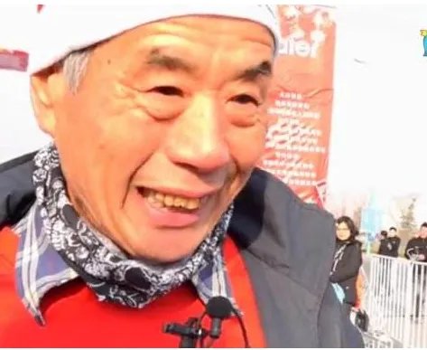 替孙女跑马拉松是怎么回事？