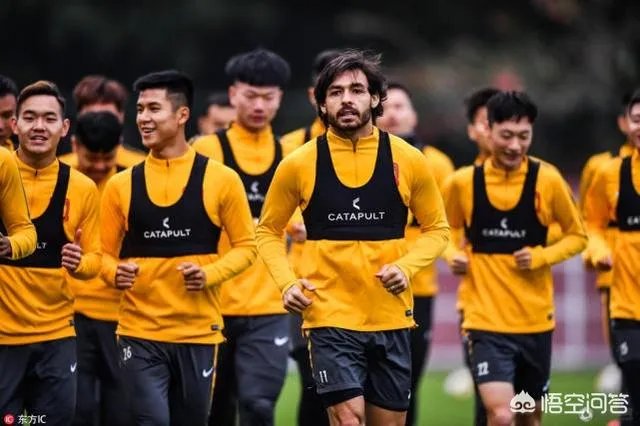 18赛季恒大5比0亚泰对于本场比赛，你们认为恒大是否王者归来？