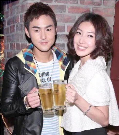 阮经天杨谨华是什么关系 杨谨华男友班杰明做什么的