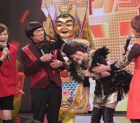 万秀猪王旺新年节目火热开播 黄妃王彩桦搞笑第一炮