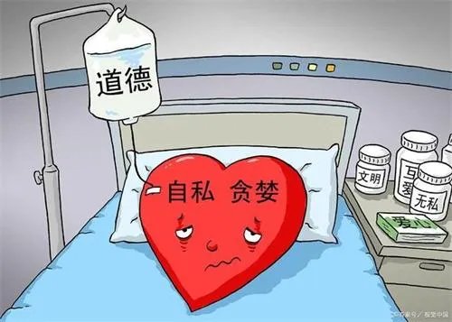 女子偷拿老人水果满脸笑容离开 引起强烈的道德反应