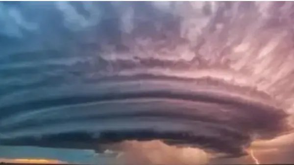 印度雷暴天气造成至少83人死亡是怎么回事?