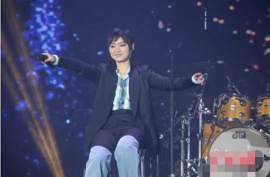 周笔畅成都开唱是怎么回事？