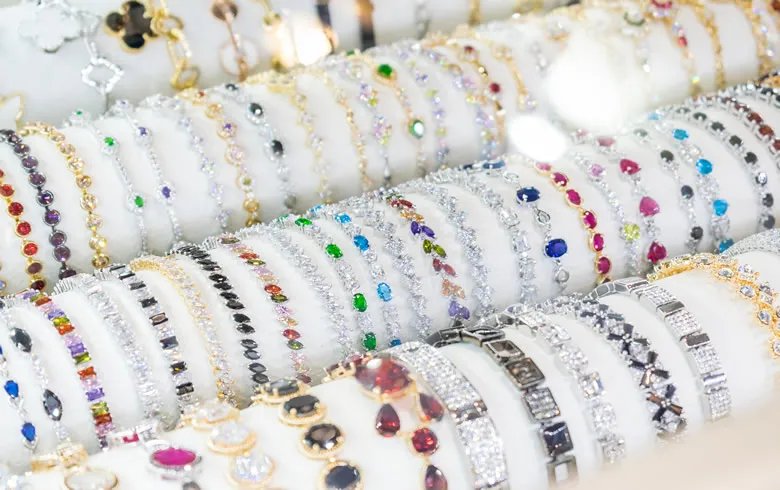 2元店利润有多大 2元店一年能挣多少钱