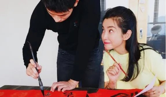 李冰冰送祝福却遭范冰冰催婚(图文)