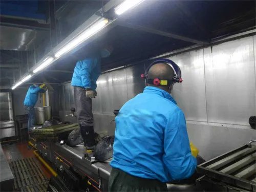 厨房的油烟怎么清洗