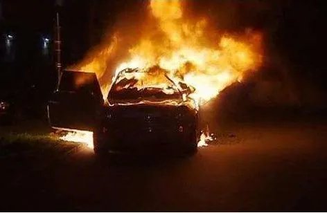 男子酒后纵火烧3辆车会如何量刑?