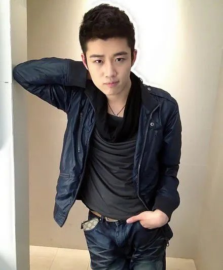 陈思远新浪微博个人资料 他和谁在一起了