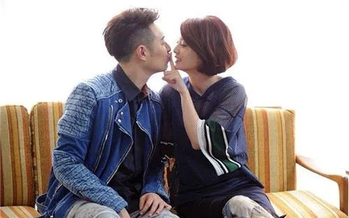 潘玮柏结婚杨丞琳哭了是咋回事真实关系 潘玮柏一直喜欢杨丞琳