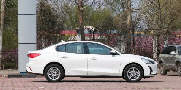 福特轿车有哪几款?性价比如何?