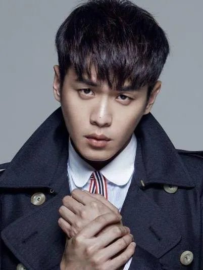 张若昀带唐艺昕见家长了吗?