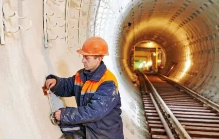 工地打穿地铁隧道造成什么后果?