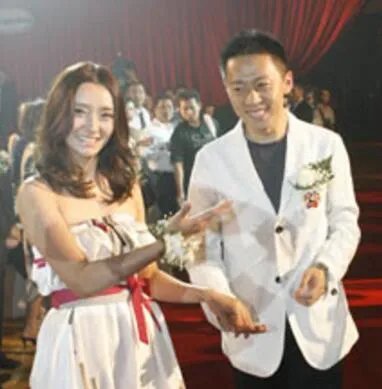 揭秘白云峰妻子 究竟背景如何