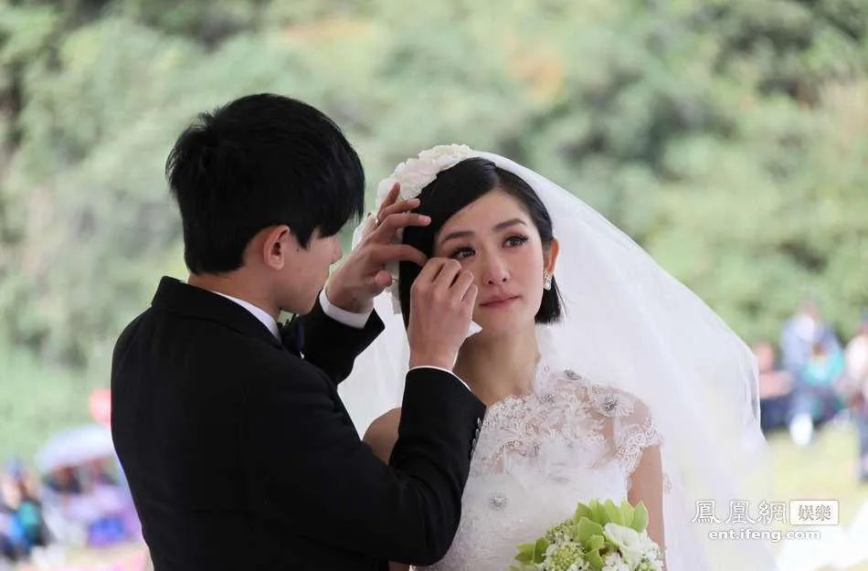 段曦打谢娜两巴掌是真的吗 后来两个人分手了