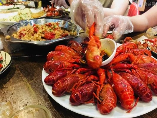 小龙虾收购价几近腰斩 因供过于求导致价格大跳水