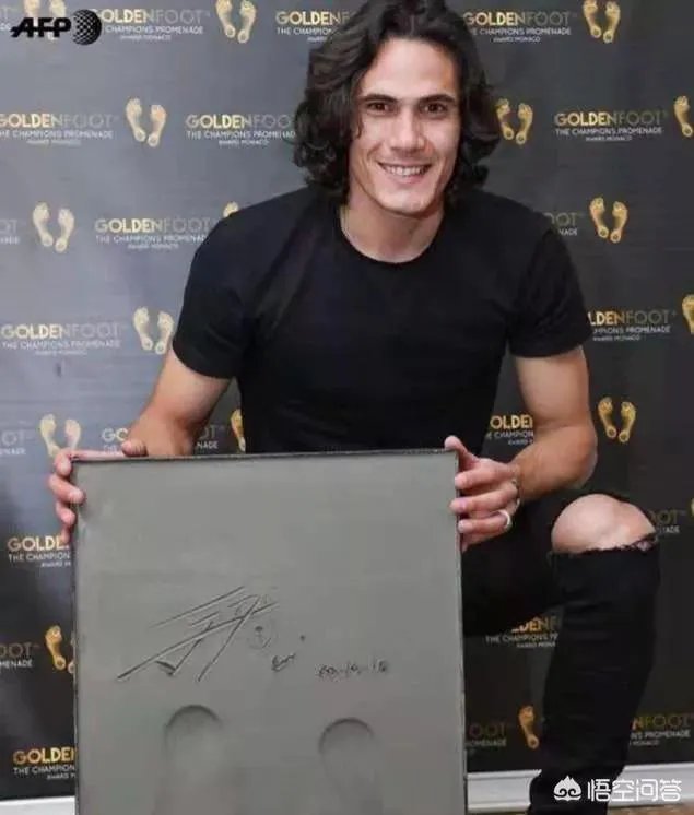 卡瓦尼力压梅罗等人问鼎金足奖,他配得上这个荣誉吗?