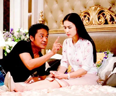 【图】明星床戏用力过猛 看马景涛搞垮数张床