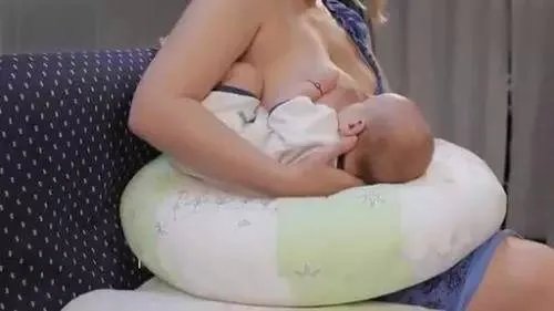 豪放喂奶照来袭,您还能hold住么?