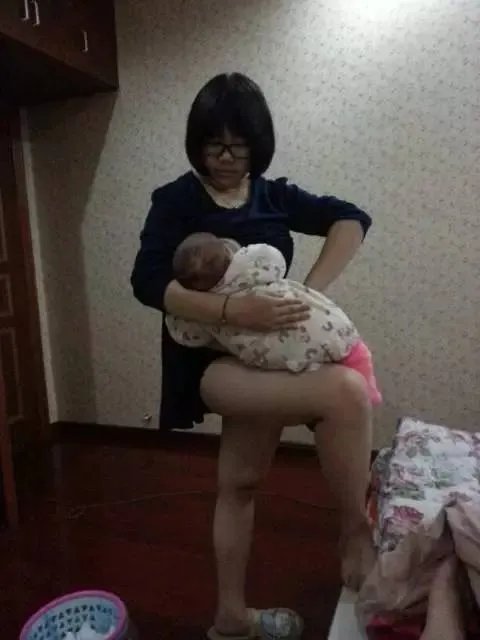 豪放喂奶照来袭,您还能hold住么?